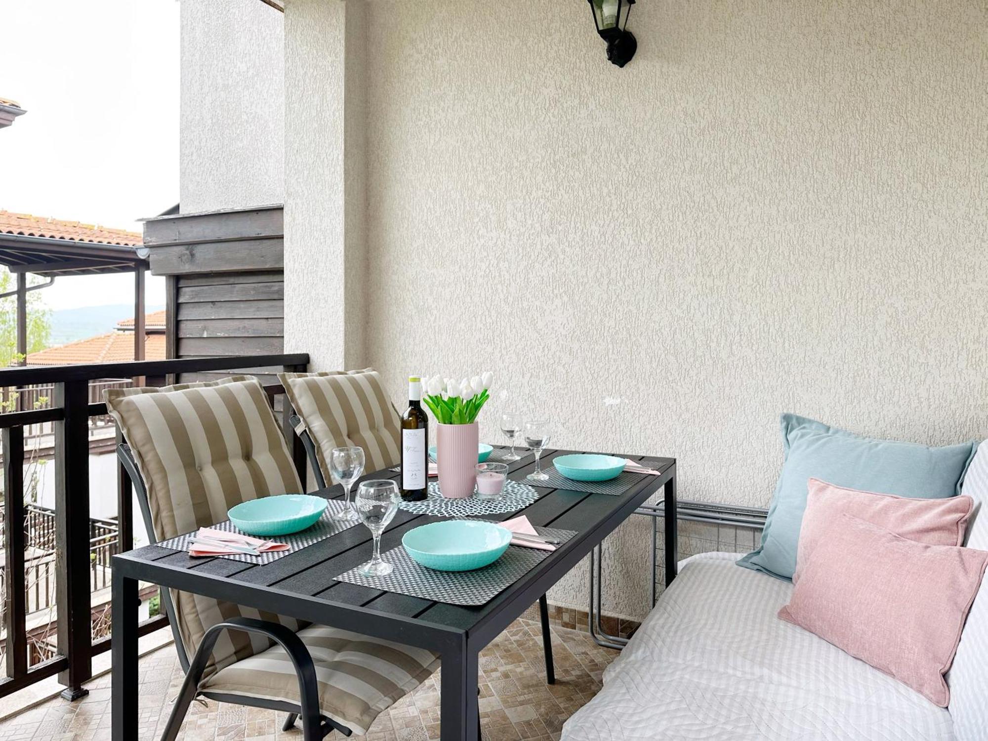 Sm Lovely Apartments On The First Line In Sozopol Room photo